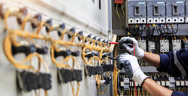 Professional Electrician technician working in Eagle Grove, IA
